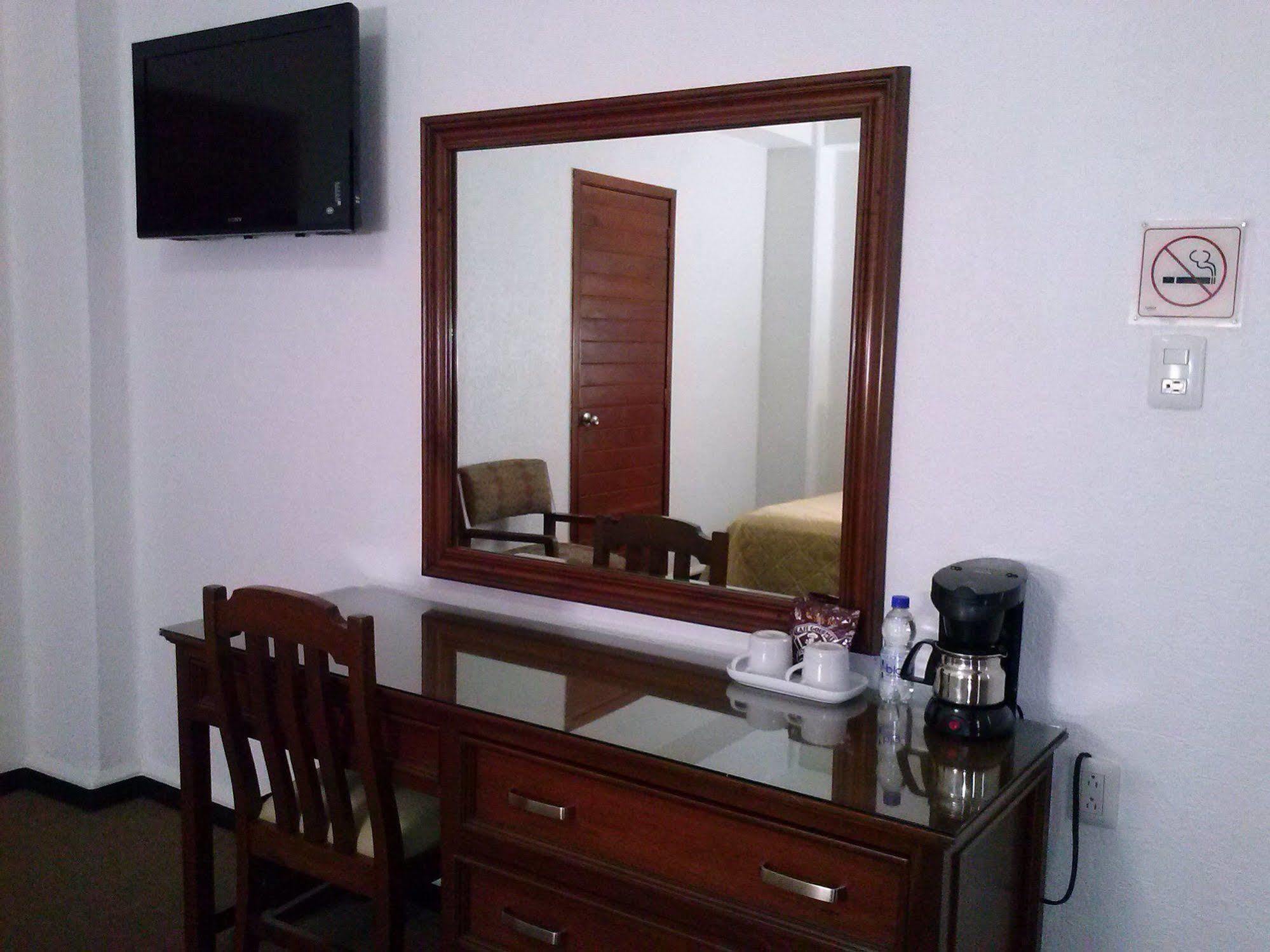 Capital O Florida Tuxpan, Veracruz Tuxpan  Extérieur photo