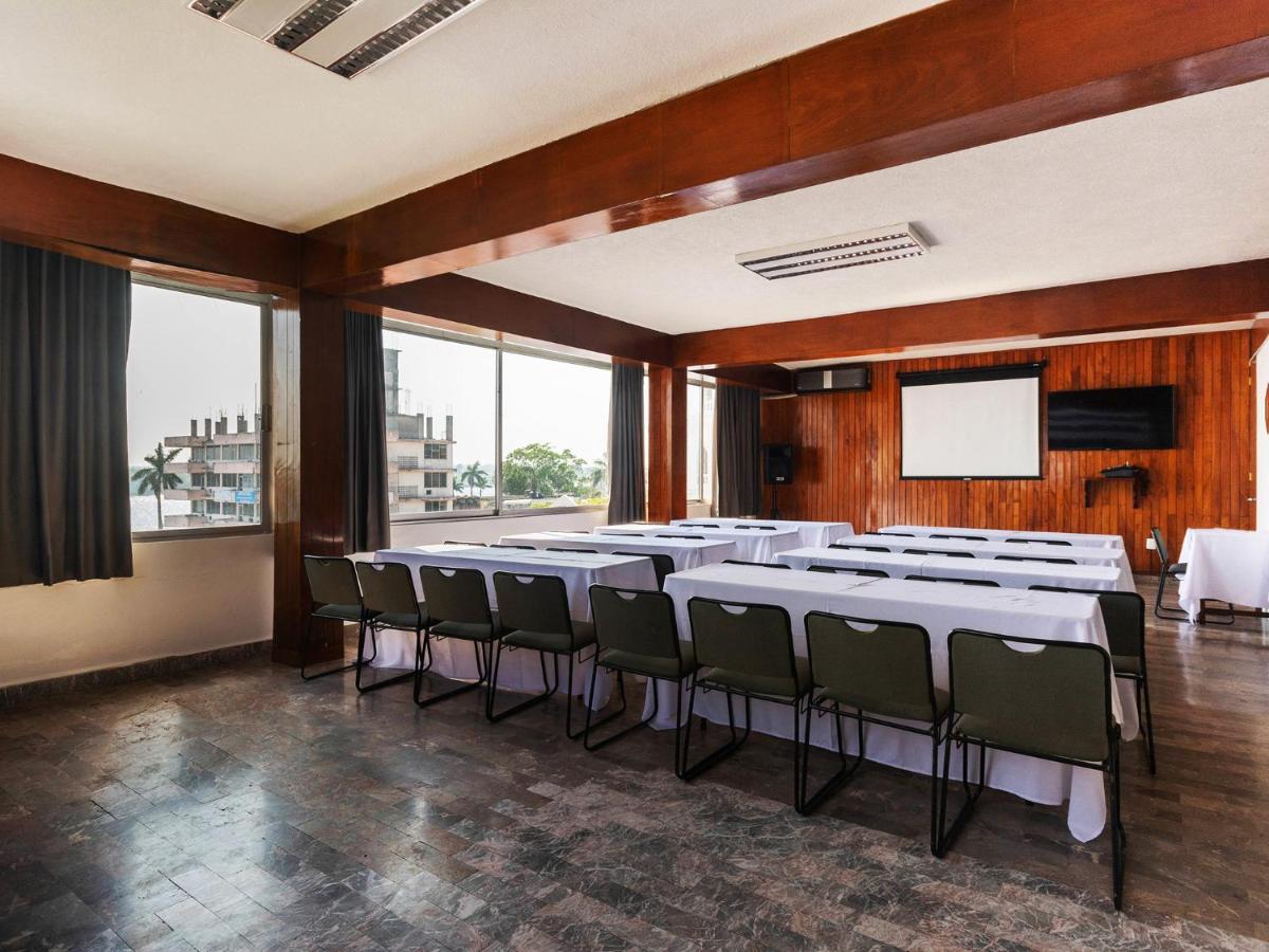 Capital O Florida Tuxpan, Veracruz Tuxpan  Extérieur photo
